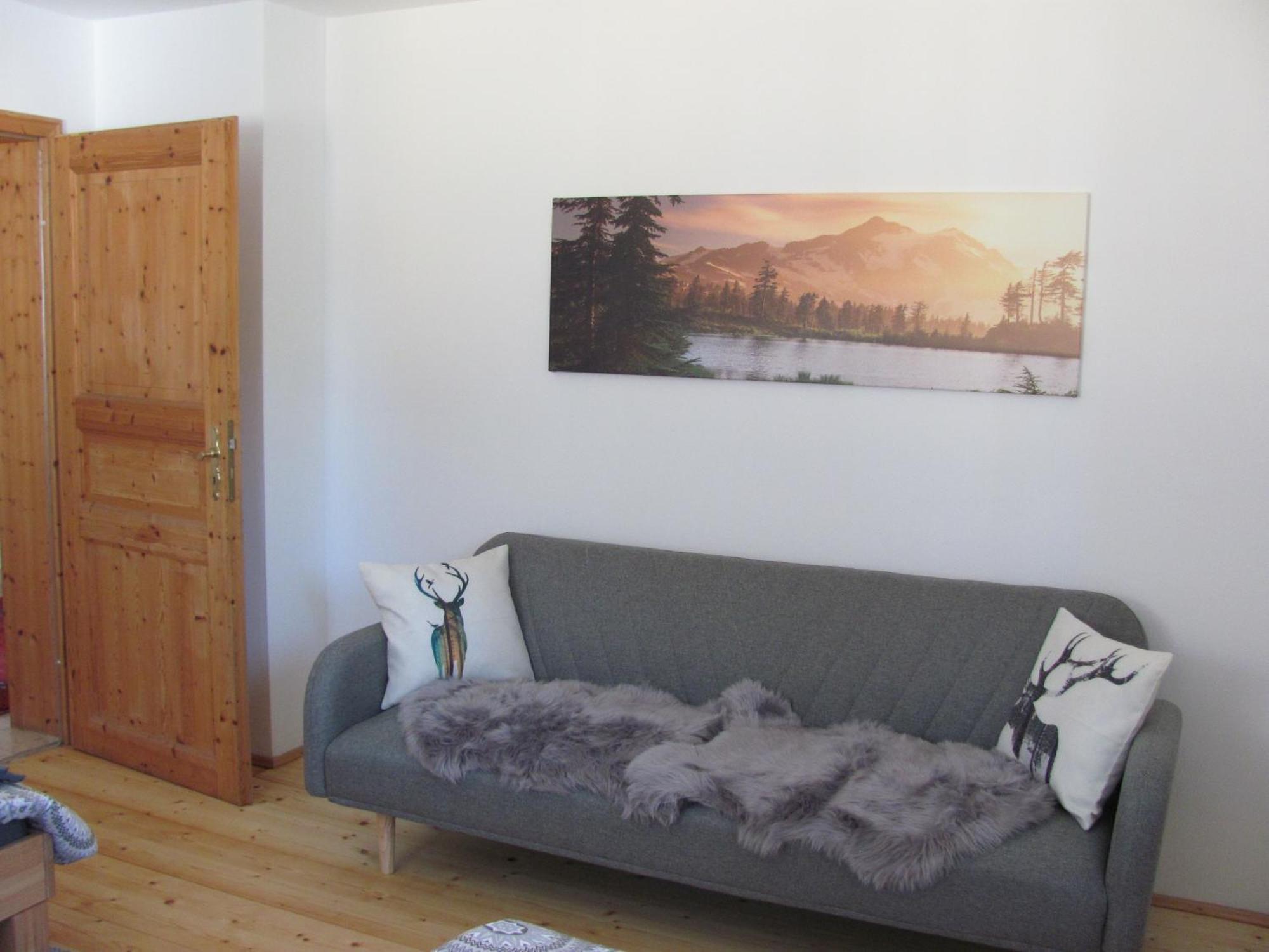 Homestay #6 Helles Sonniges Mit 2 Betten,sofa W-lan Frei Airport Nah Gelegen Mit Wg Bad *